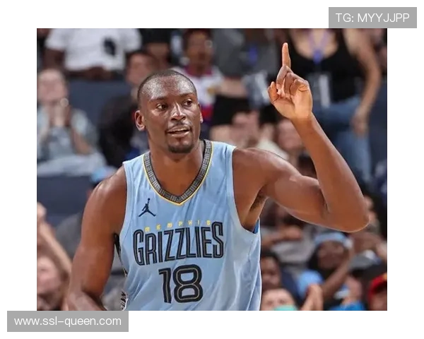 马刺计划裁掉比永博,其场均0.9分表现被评“没油了” 马刺计划裁掉比永博,其场均0.9分表现被评“没油了”